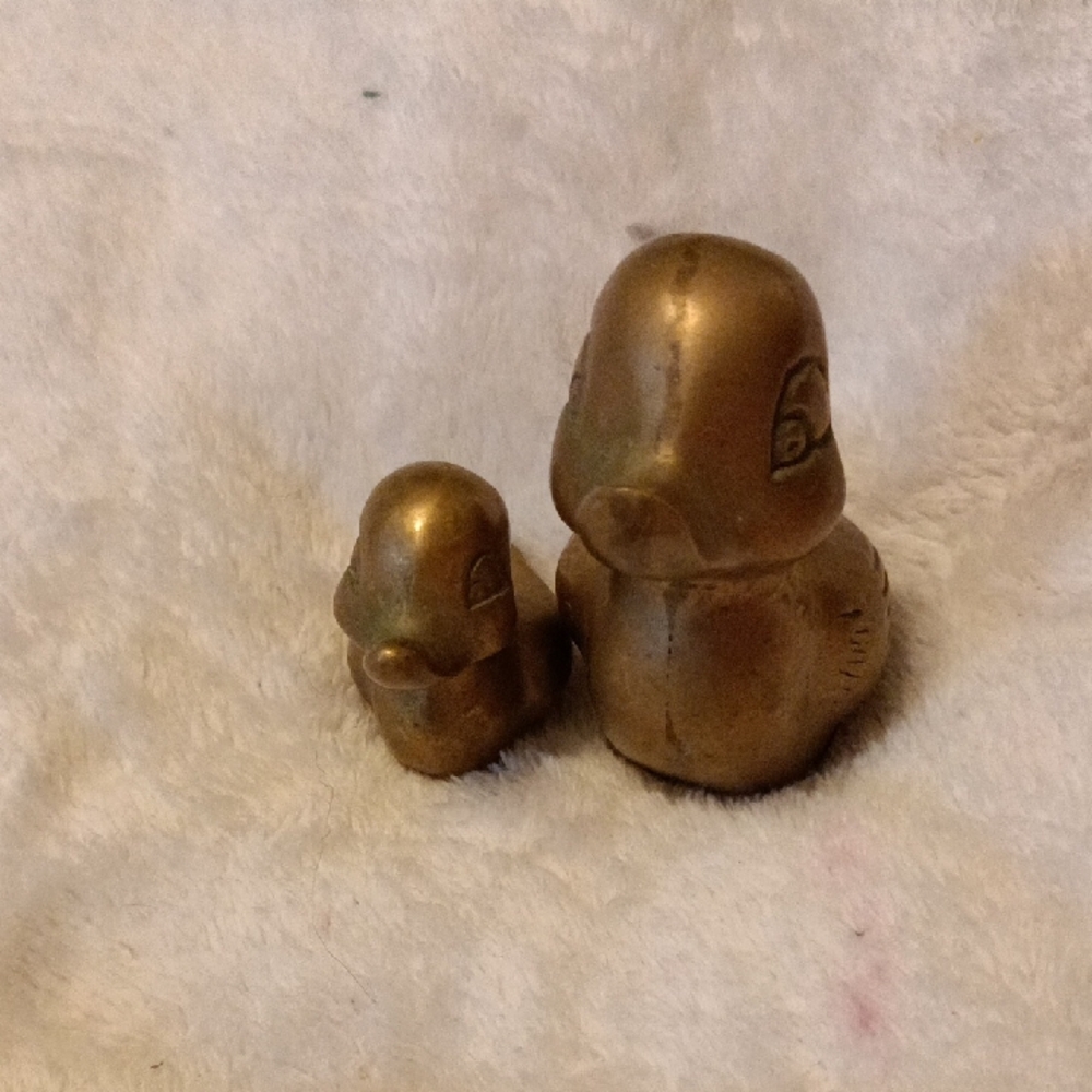 Vintage Brass Mother Duck And Baby Duck